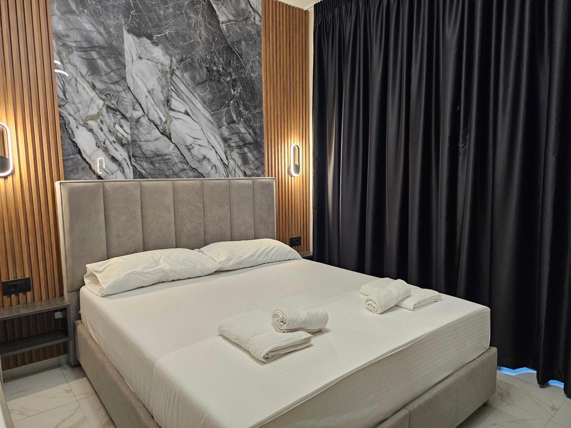 Wg Hotel Εξαμίλιο Εξωτερικό φωτογραφία