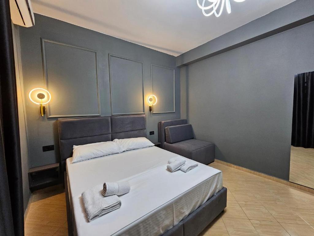 Wg Hotel Εξαμίλιο Εξωτερικό φωτογραφία